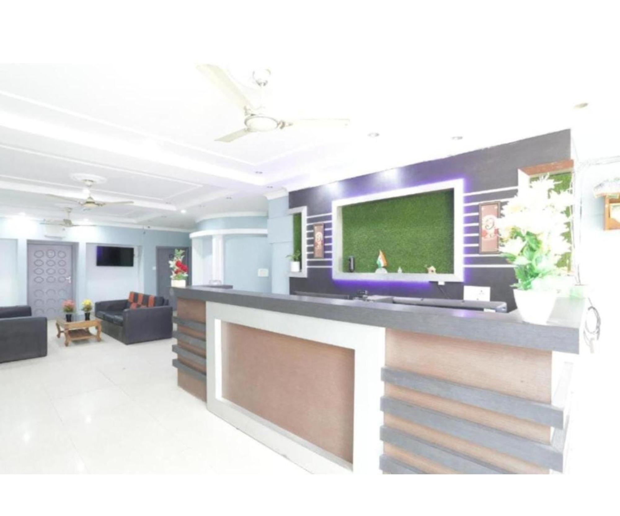 Day S Inn Luxury Stay Near Care Hospital In Budget Friendly Price Best Seller Bhubaneswar Eksteriør bilde