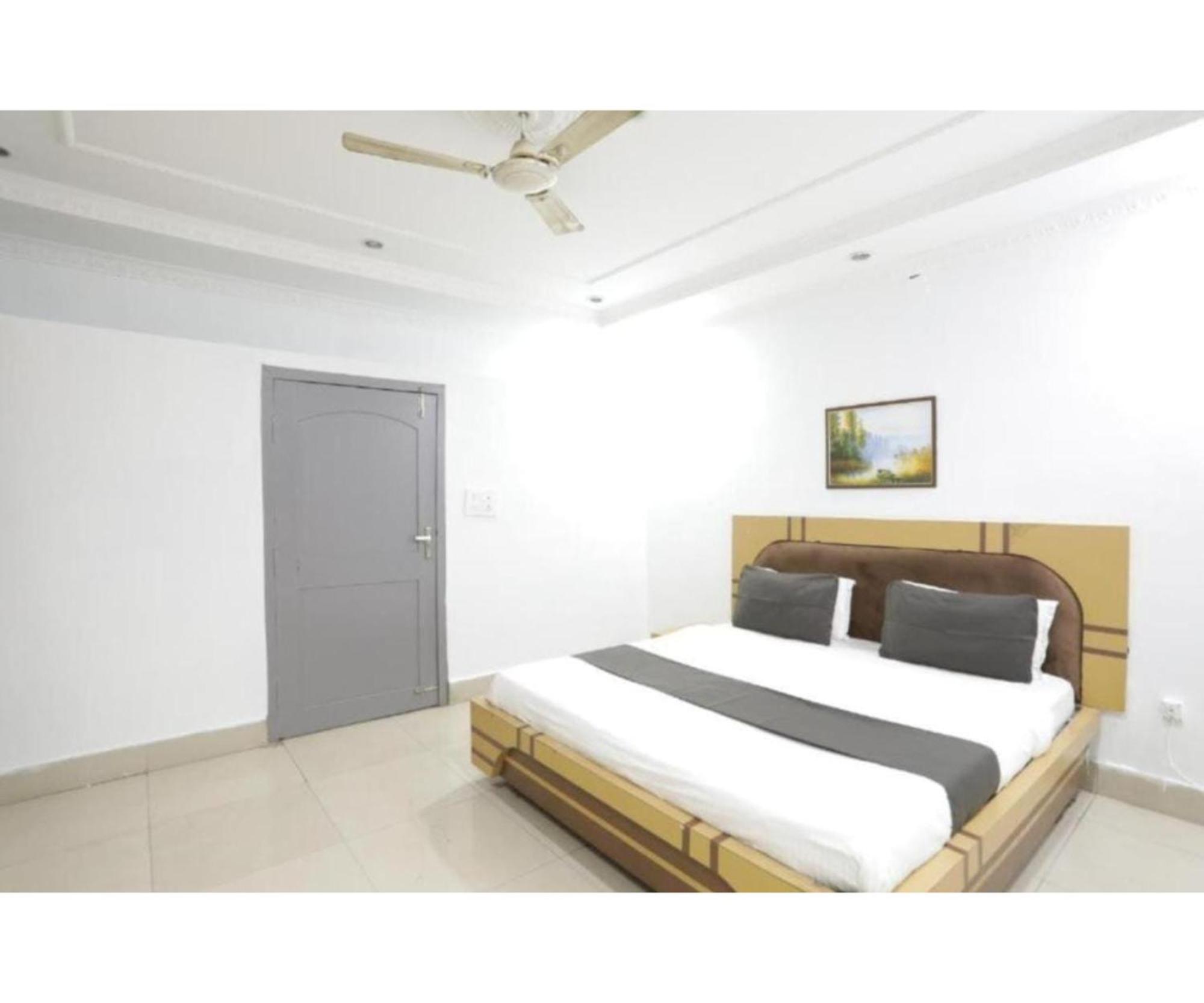 Day S Inn Luxury Stay Near Care Hospital In Budget Friendly Price Best Seller Bhubaneswar Eksteriør bilde