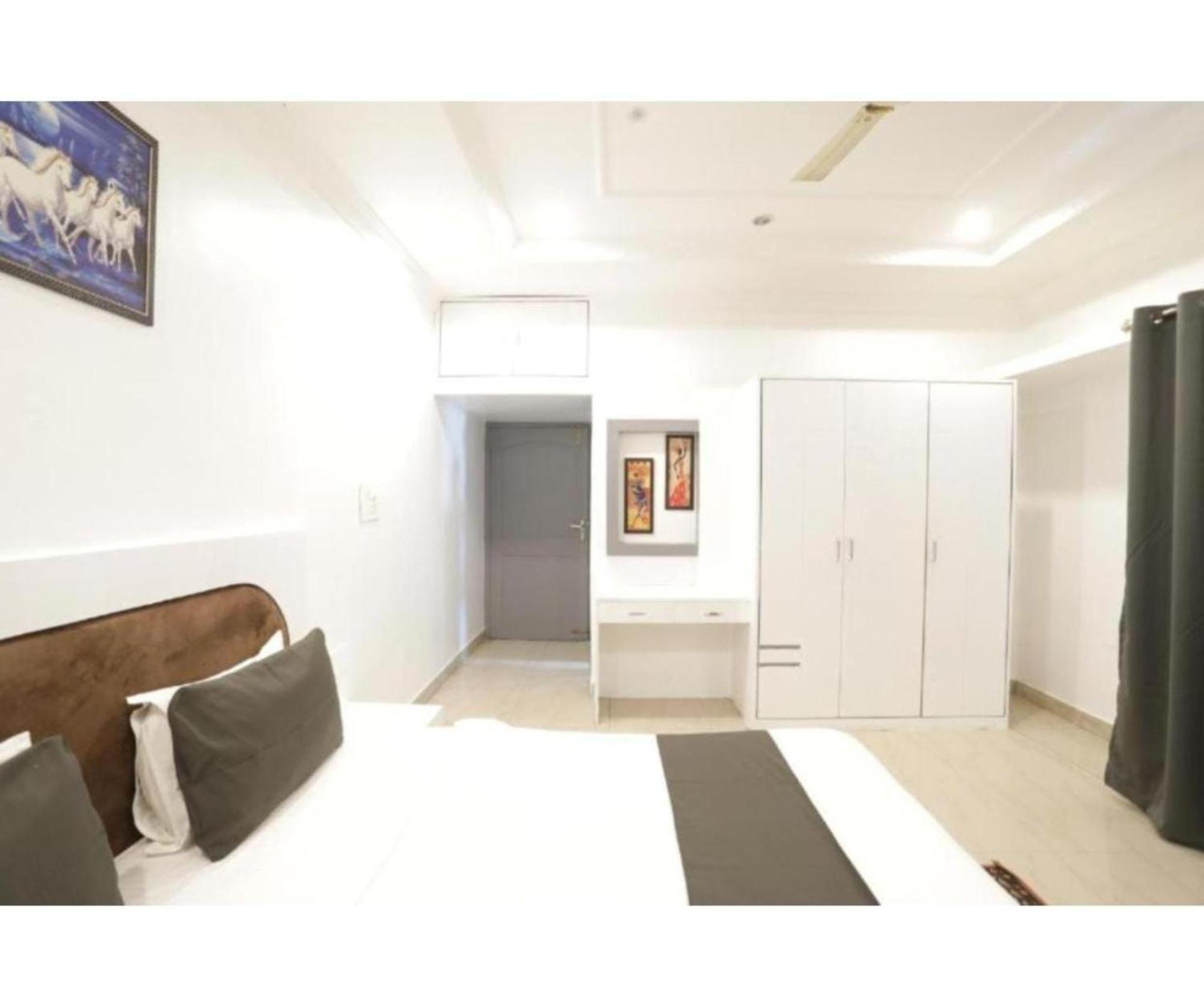 Day S Inn Luxury Stay Near Care Hospital In Budget Friendly Price Best Seller Bhubaneswar Eksteriør bilde
